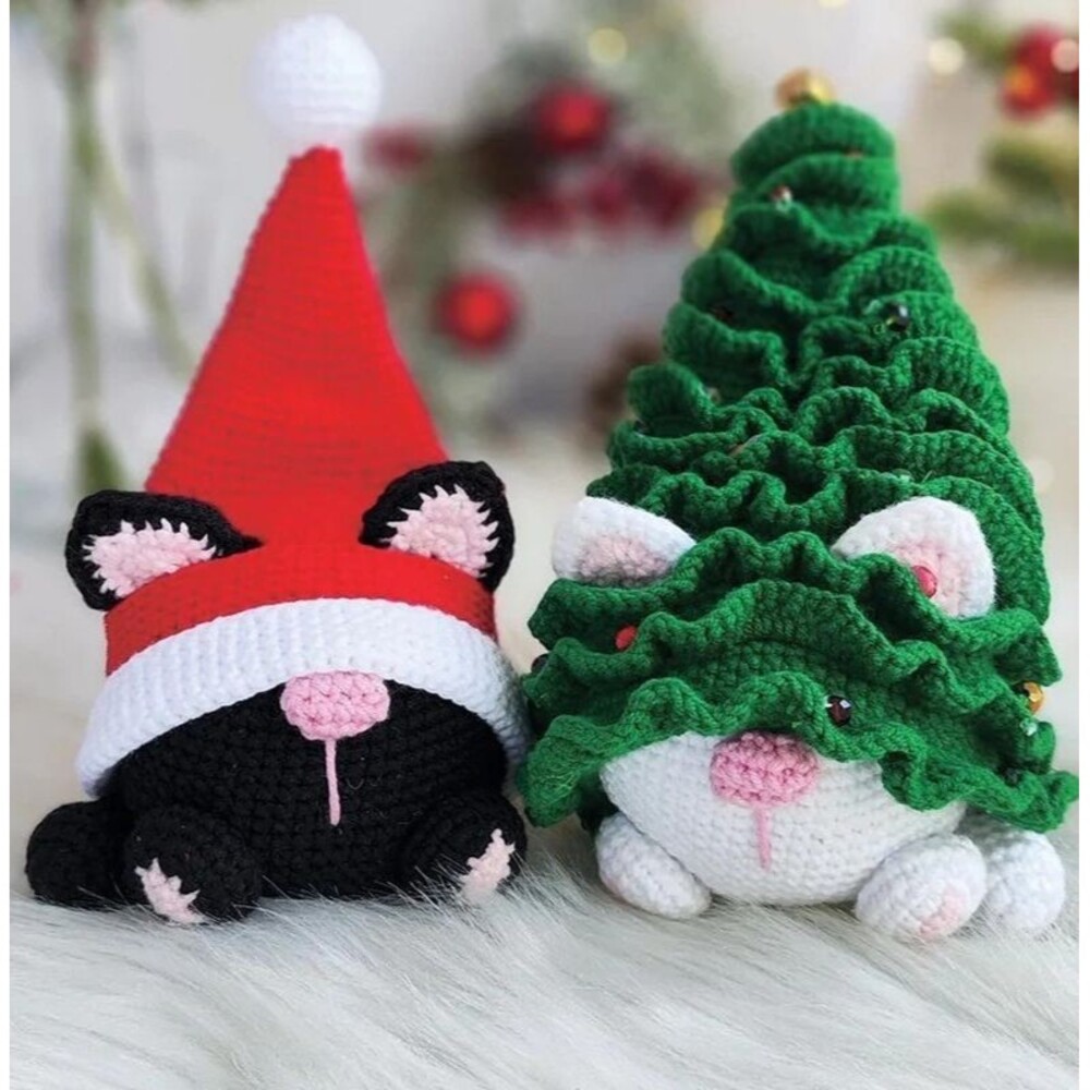 Christmas Cats Crochet Kit Holiday Animal Plush Gnome Hats Acrylic Yarn Medium